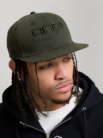 AND1 - Gorra en verde