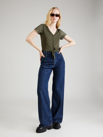 ABOUT YOU Shirt 'Evelin' in Green