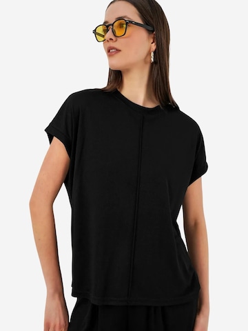 Bigdart Blouse in Black