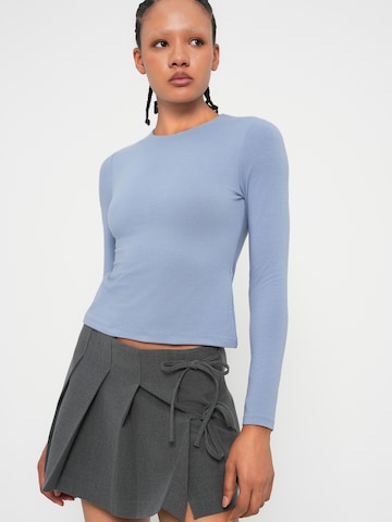 Tricou de la Abercrombie & Fitch pe albastru