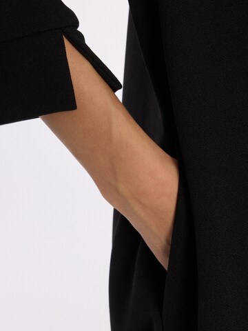 Ana Alcazar Kleid 'Adna' in Schwarz