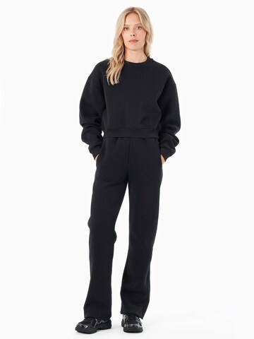 Organication Sweatshirt in Schwarz