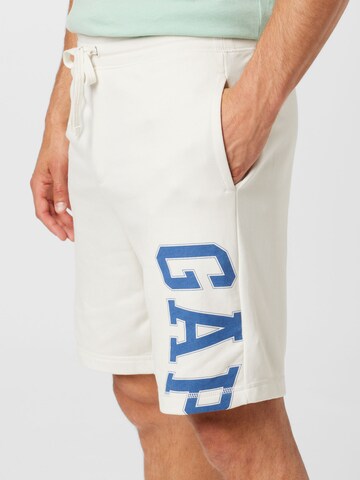 GAP regular Παντελόνι σε λευκό