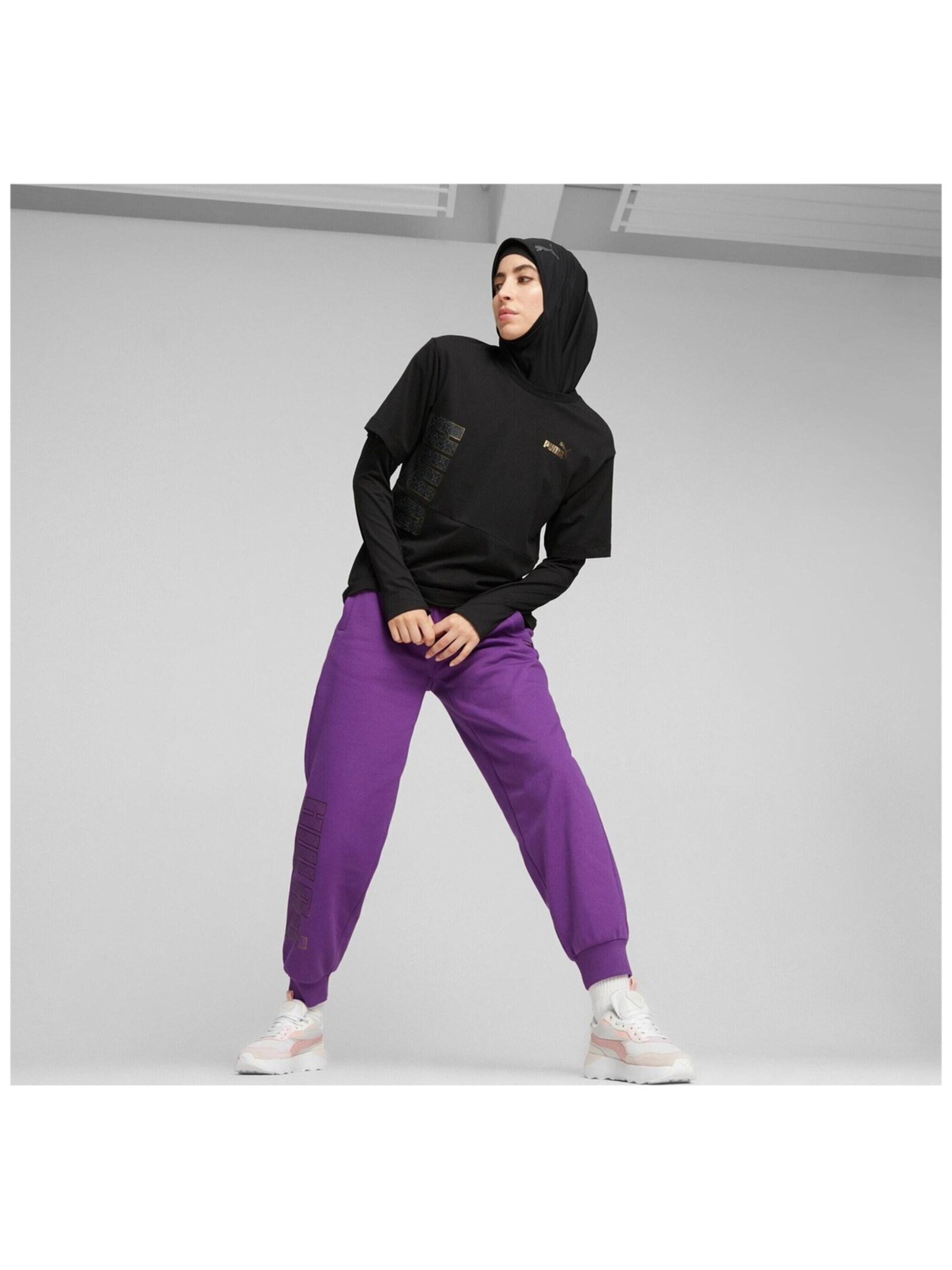 PUMA Shirt 'Puma Power Logo Love' in Zwart