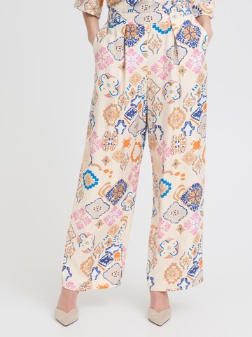 ICHI - Pierna ancha Pantalón plisado 'IHLANCIE' en beige: frente