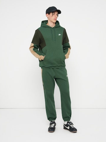 Nike Sportswear Joggingová souprava 'CLUB FLEECE' – zelená