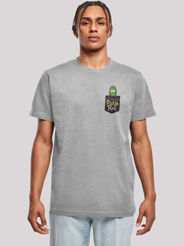 F4NT4STIC Shirt 'Rick and Morty Pickle Rick' in Grijs: voorkant