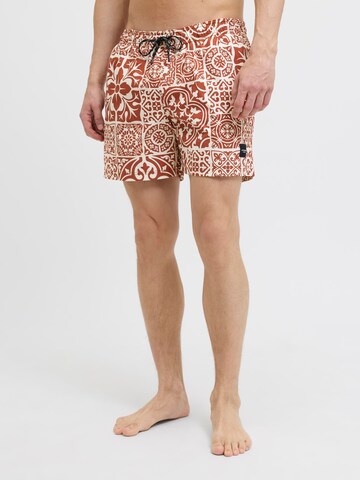 Shorts de bain JACK & JONES en rouge : devant