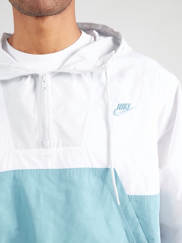 Nike Sportswear - Chaqueta de entretiempo 'MARINA' en blanco