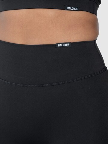 Smilodox Skinny Leggings in Black