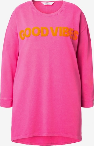 Angel of Style Trui in Roze: voorkant