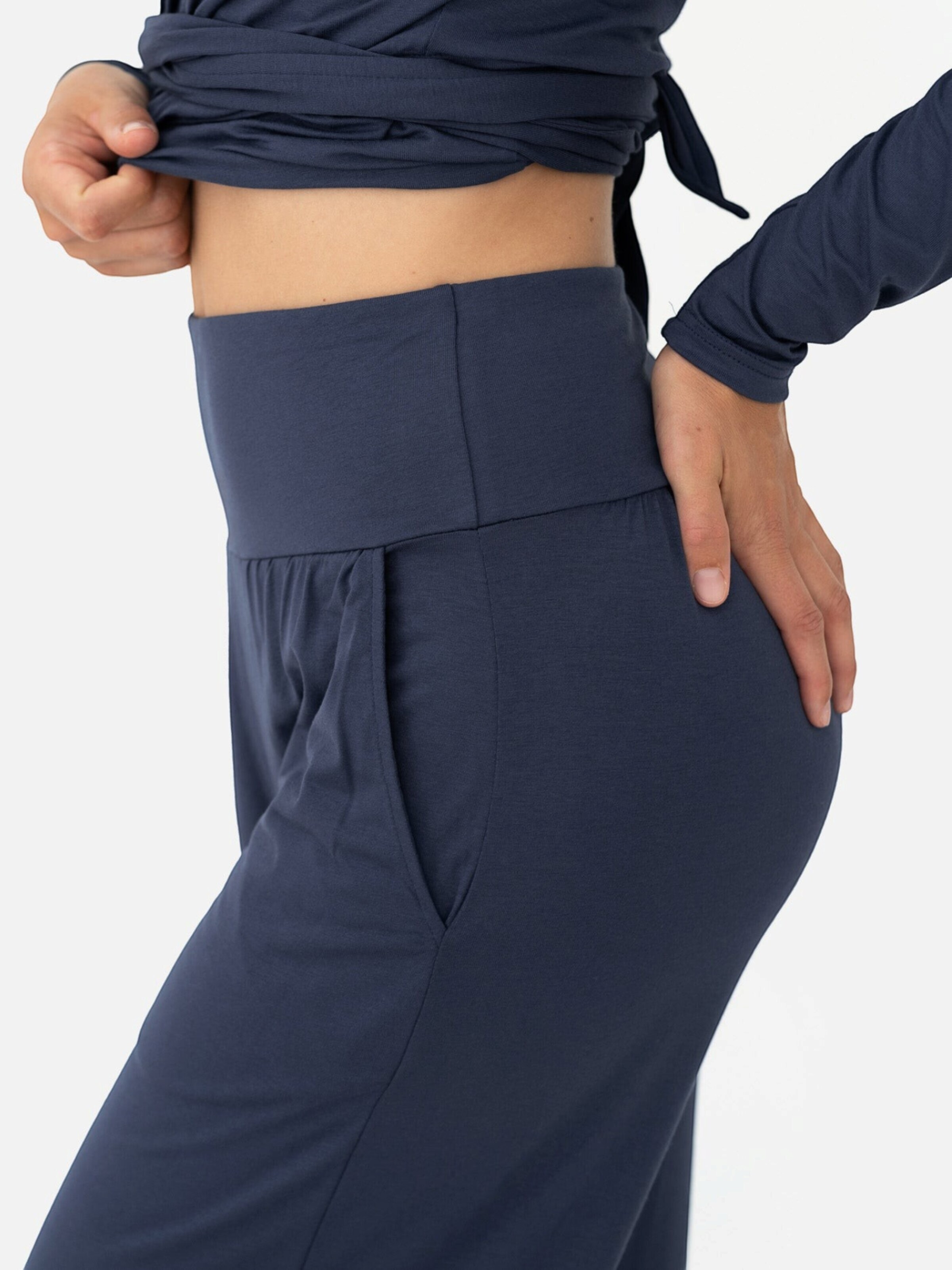 LOTUSCRAFTS Wide leg Sports trousers 'Heya Culotte' in Blue