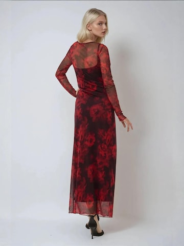 Hiccup - Vestido em vermelho