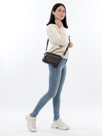 Suri Frey Crossbody bag 'Abbey' in Brown: front