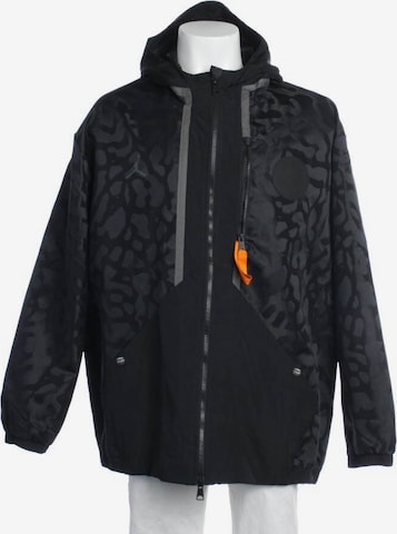 NIKE Jacket & Coat in XXL in Grey: front