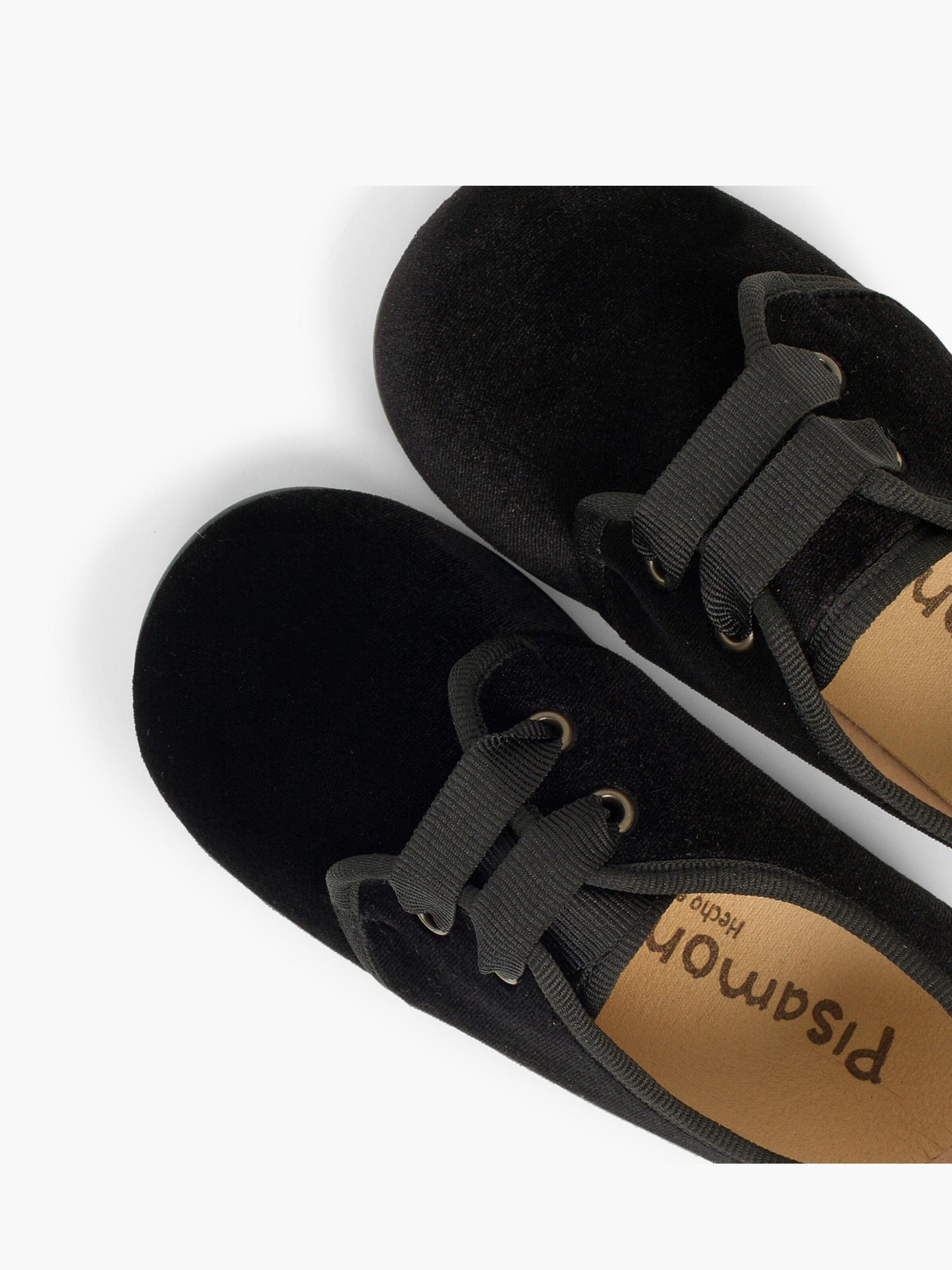 Pisamonas Flats in Black