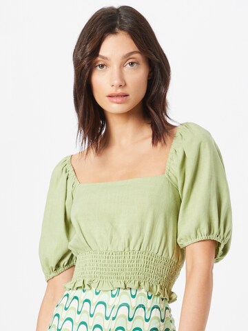 Nasty Gal Shirt in Green: front