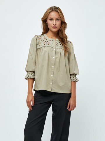 Peppercorn Bluse 'Francina' in Grün: Vorderseite