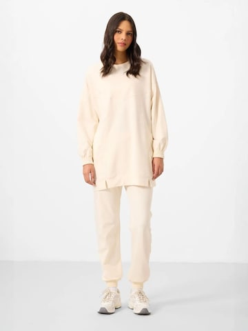 Tommy Life Sweatsuit in Beige: front