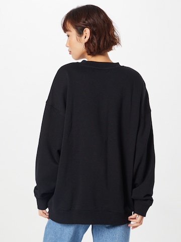 WEEKDAY Sweatshirt in Schwarz