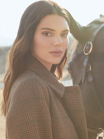 Kendall for ABOUT YOU Tussenmantel 'Remi' in Bruin: voorkant