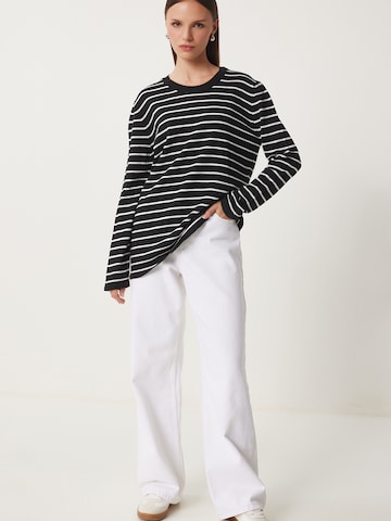 Happiness İstanbulPulover - crna boja