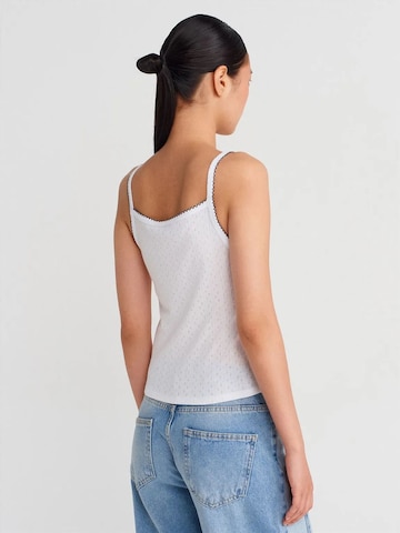 Haut Dilvin en blanc
