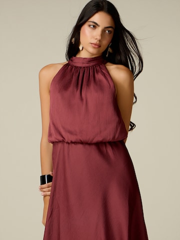 Robe oltre en rouge