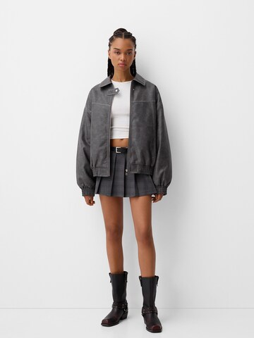 Giacca di mezza stagione di Bershka in grigio