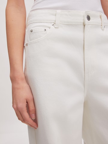 EDITED Regular Jeans 'Ariana' in White