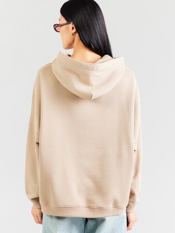 Sweat-shirt 'Namasté' miss goodlife en beige