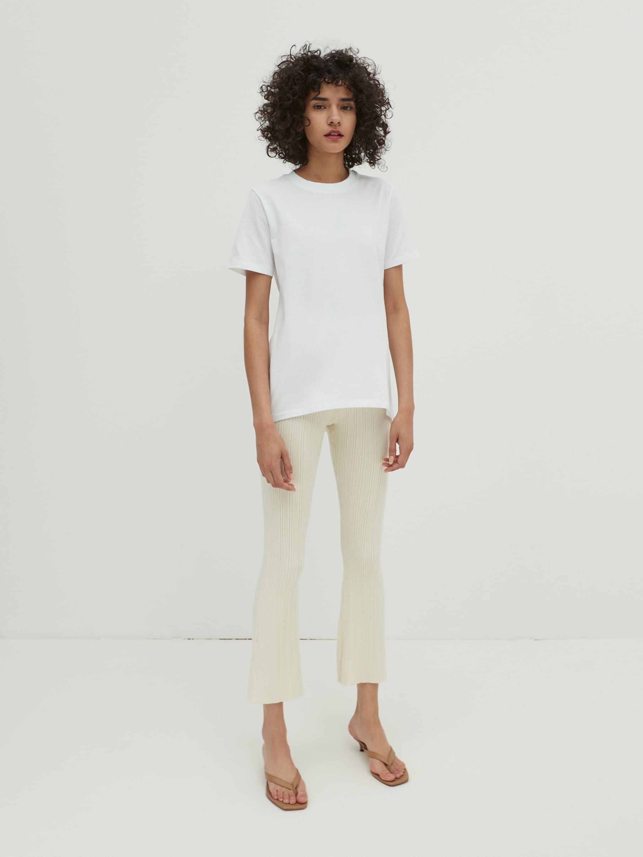 EDITED Producten Shirt 'Enid' Wit
