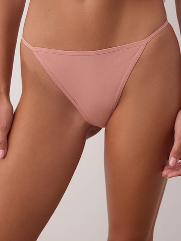 smėlio Trendyol Siaurikės: priekis