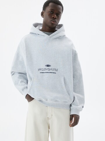 Pull&Bear Sweatshirt in Grau: Vorderseite