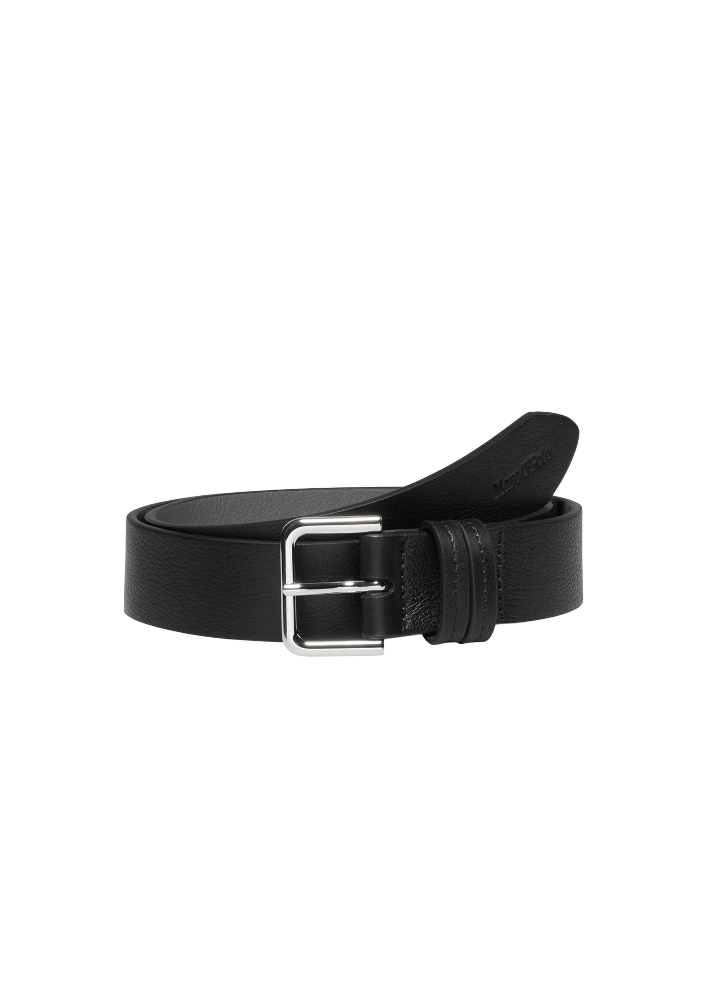 Marc O'Polo Belt in Black: front