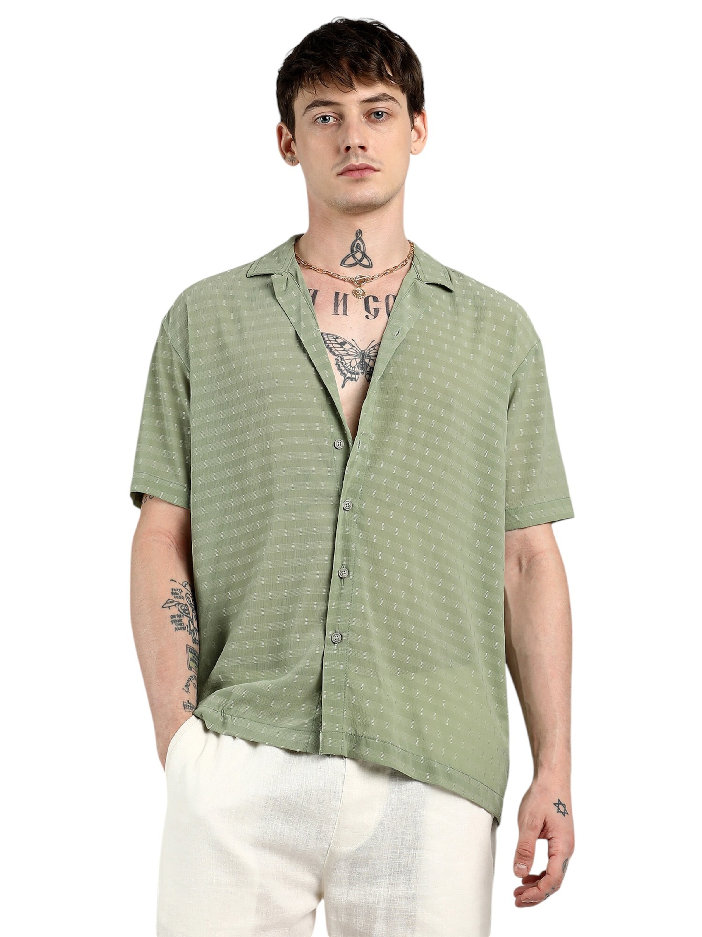 Campus Sutra Regular fit Button Up Shirt 'Tamela' in Green: front