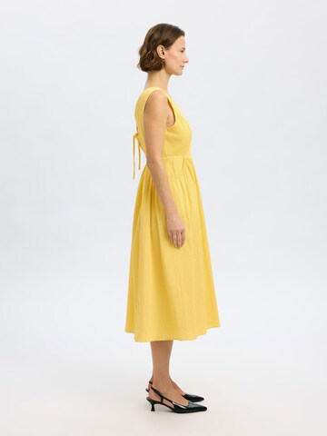 Robe d’été SELECTED FEMME en jaune