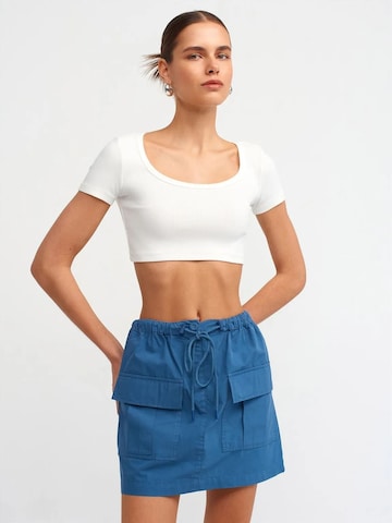 T-shirt Dilvin en blanc : devant