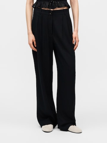 Abercrombie & Fitch Wide leg Παντελόνι σε μαύρο: μπροστά