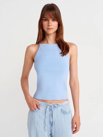 Dilvin Top in Blauw: voorkant