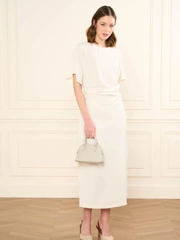 Sac à bandoulière 'Lancaster Sac demi lune Zippé S Sierra Jia Ivoire' LANCASTER Paris en blanc