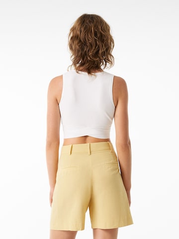 Bershka Regular Broek in Geel