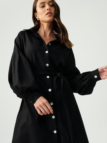 St MRLO Skjortklänning 'BLIGH' i svart