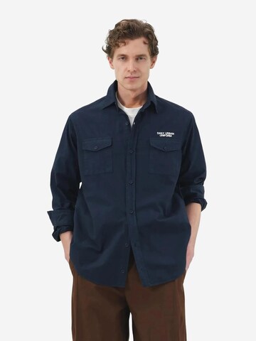 Coupe regular Chemise Giesto en bleu : devant