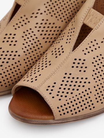 CESARE GASPARI Sandals in Brown