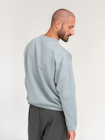 LOTUSCRAFTS Sportsweatshirt 'FEND'‌‌‌‌ in Blau