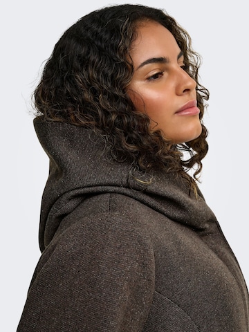 Manteau mi-saison 'SEDONA' ONLY Carmakoma en marron