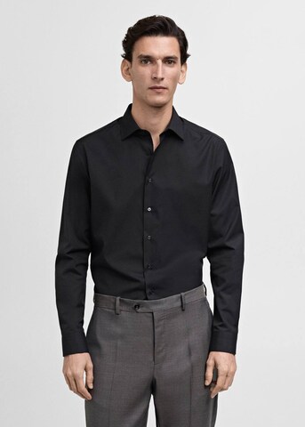 MANGO MAN Slim Fit Hemd 'Emeritol' in Schwarz: Vorderseite