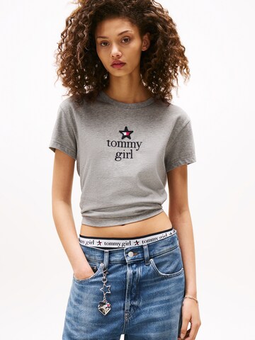 Tommy Jeans Футболка в Серый: спереди