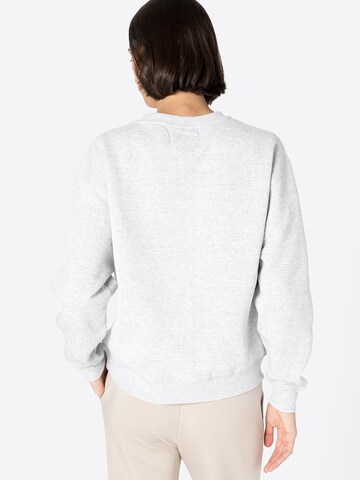 On Vacation Club Sweatshirt in Grey